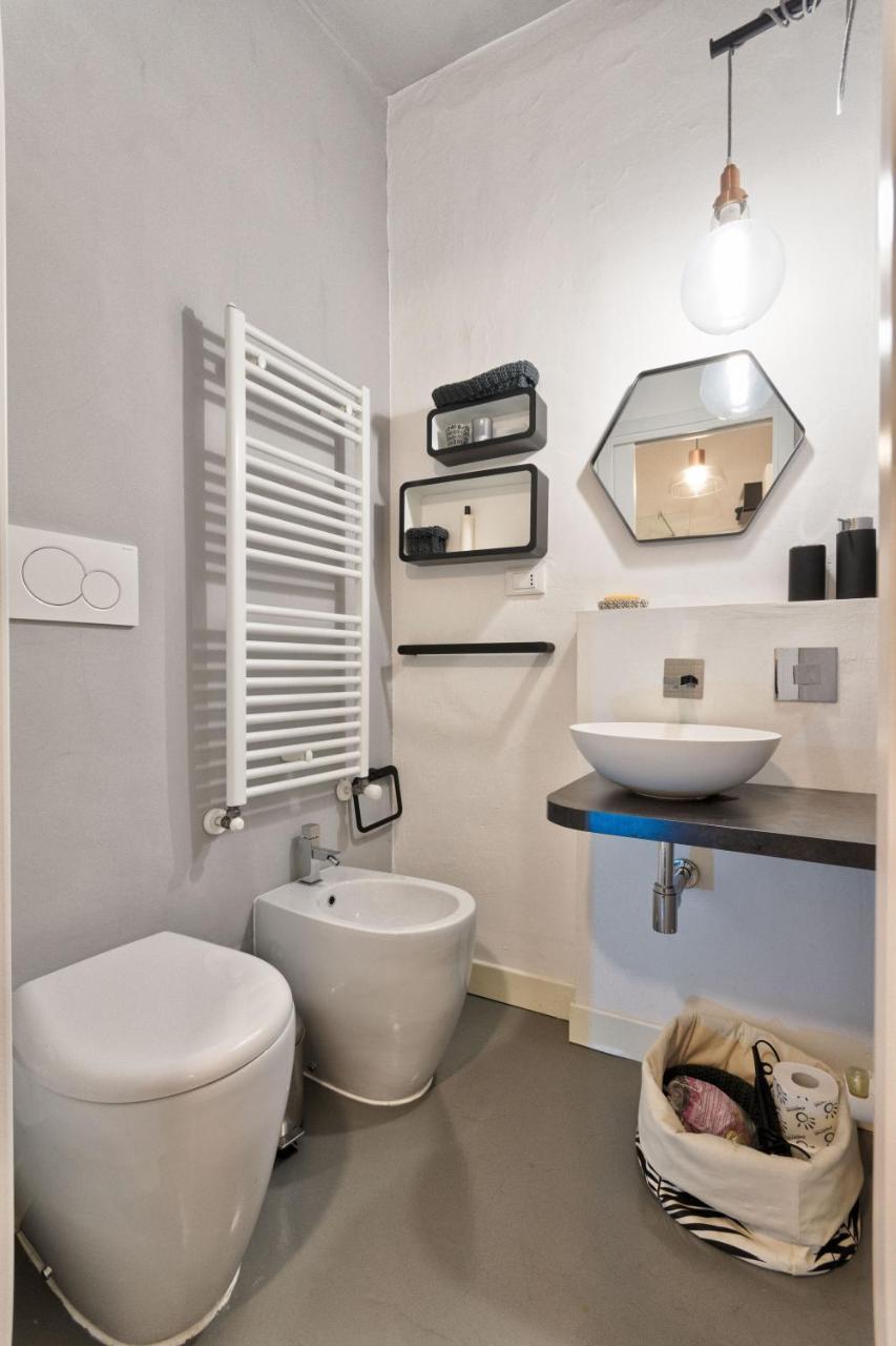 Industrial Chic Style Central Flat Турин Экстерьер фото